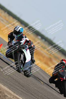 media/May-22-2023-Fastrack Riders (Mon) [[ae7626d9d8]]/Level 1/945am (Sweeper)/